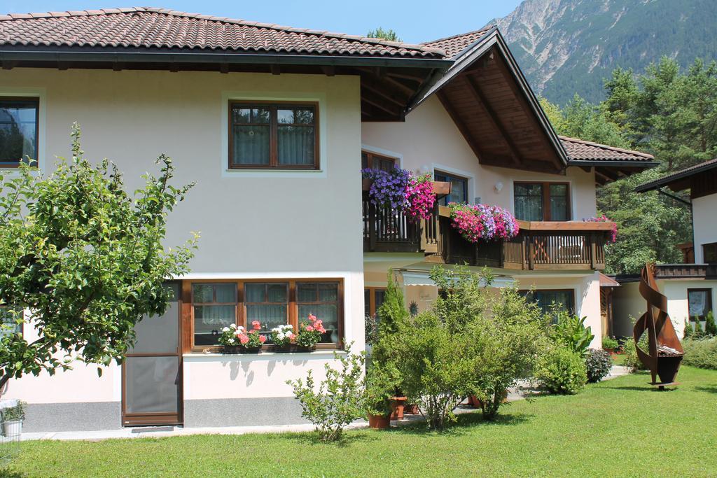 Apart-Alpin Stanzach Exterior foto